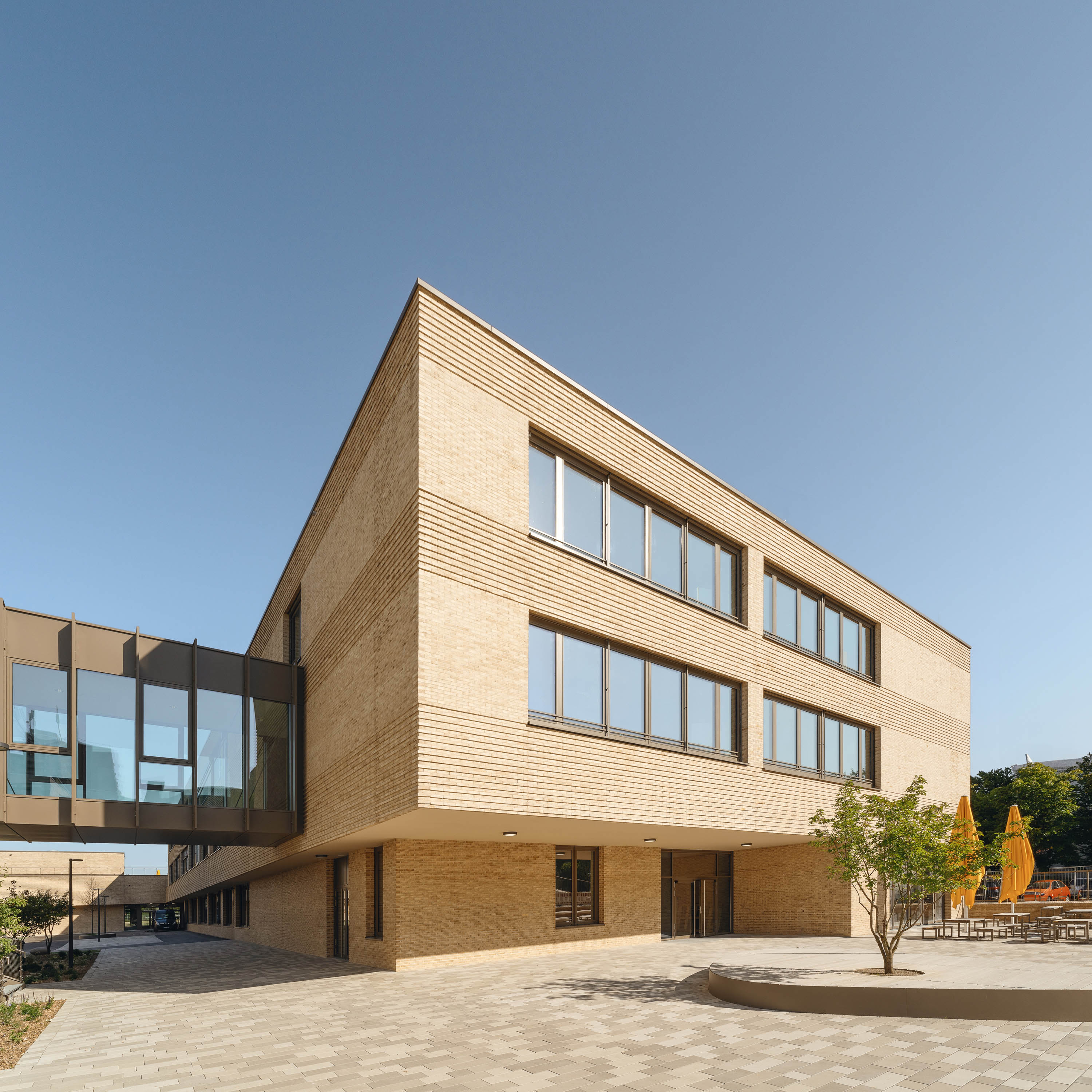 Erweiterung Grundschule und Neubau Dreifeldsporthalle, Haar