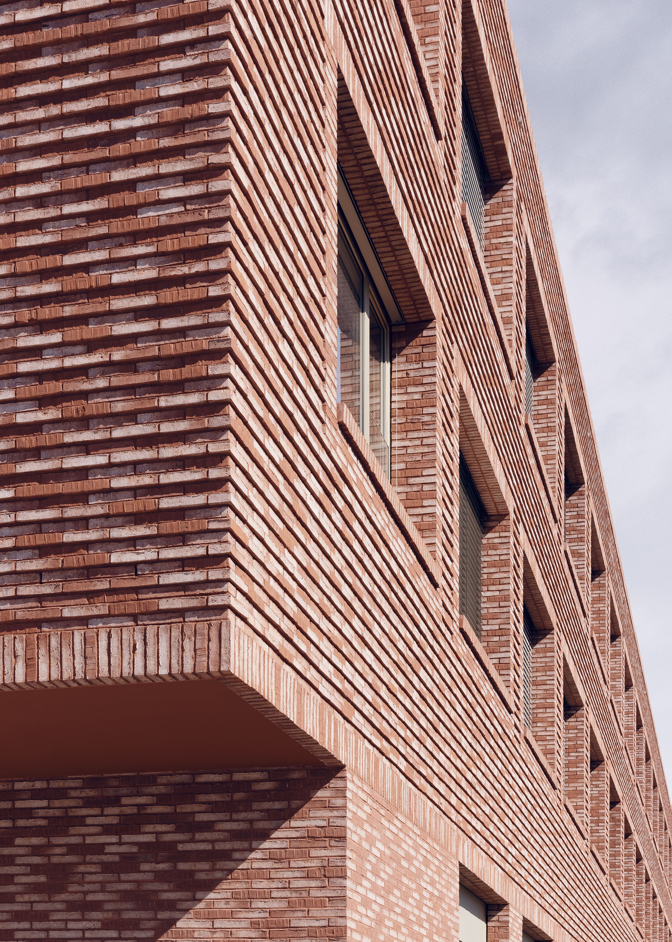 Grundschule und Kulturhaus, Neutraubling