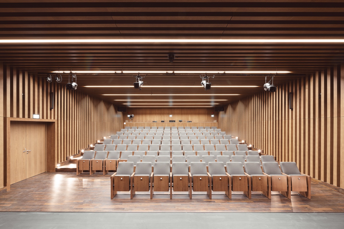 Grundschule und Kulturhaus, Neutraubling - 7