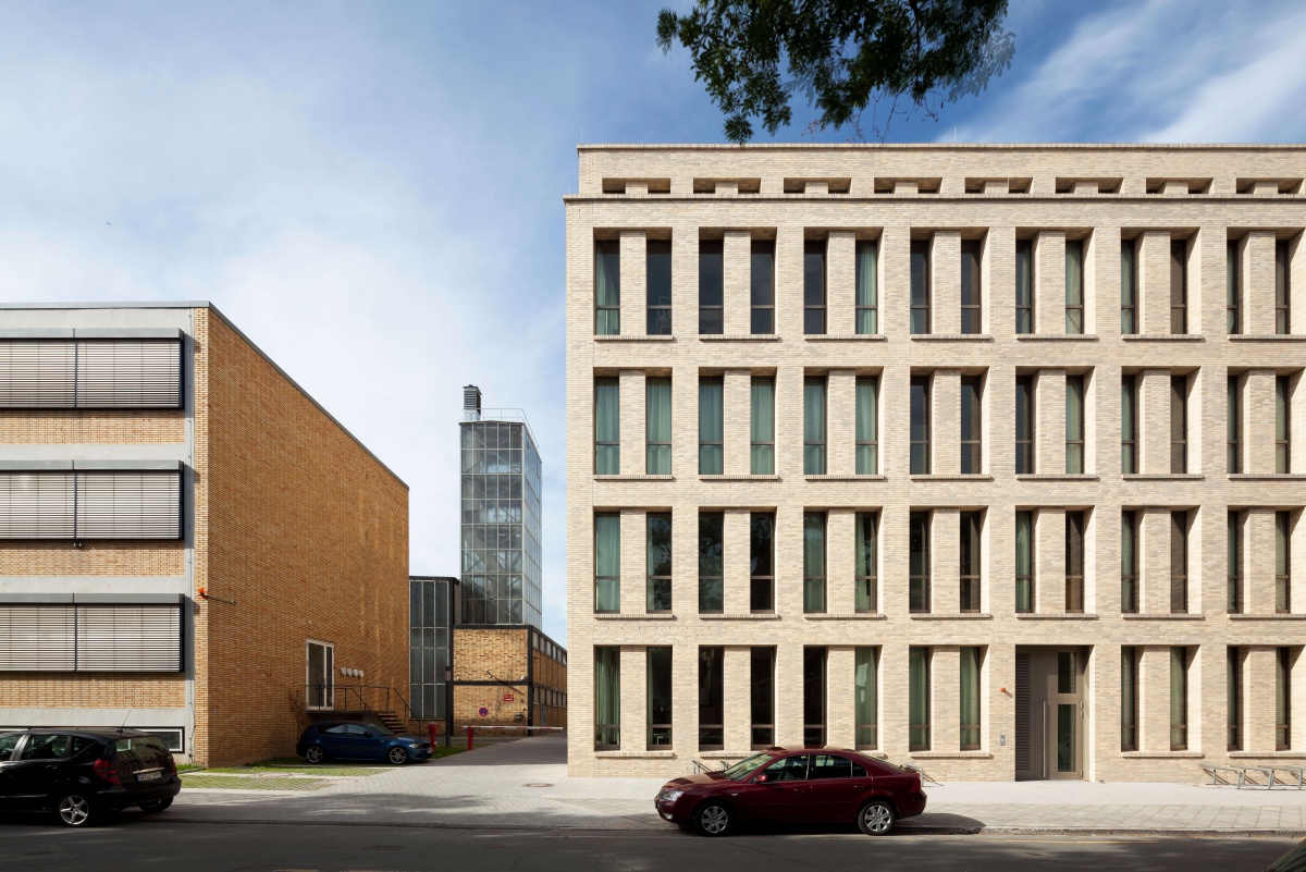Universitäts- und Landesbibliothek, Darmstadt - 1 Universitäts- und Landesbibliothek, Darmstadt - 1